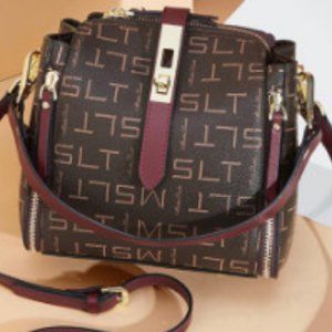 Women's messenger bag